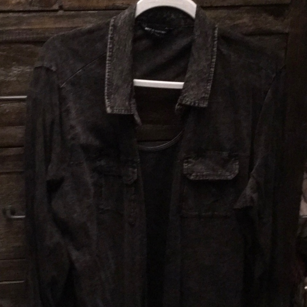 Rock  n republic 2x cut out back longe sleeve.